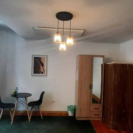 Stacja Jezyce بوزنان